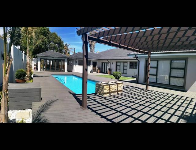 4 BEDROOM HOUSE FOR SALE IN SUNWARD PARK